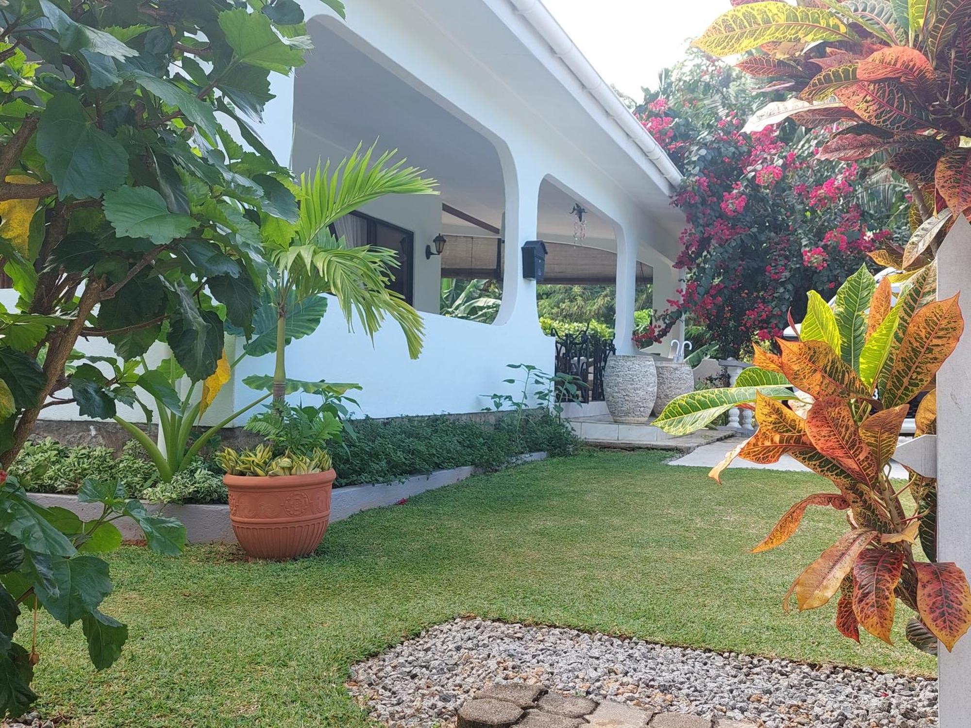 Reef Hills Residence Au Cap 外观 照片
